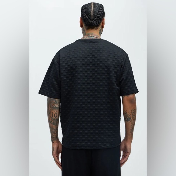 Saints Studio Black Textured Short Sleeve Tee Shirt Men’s Size M NWT - Picture 3 of 8